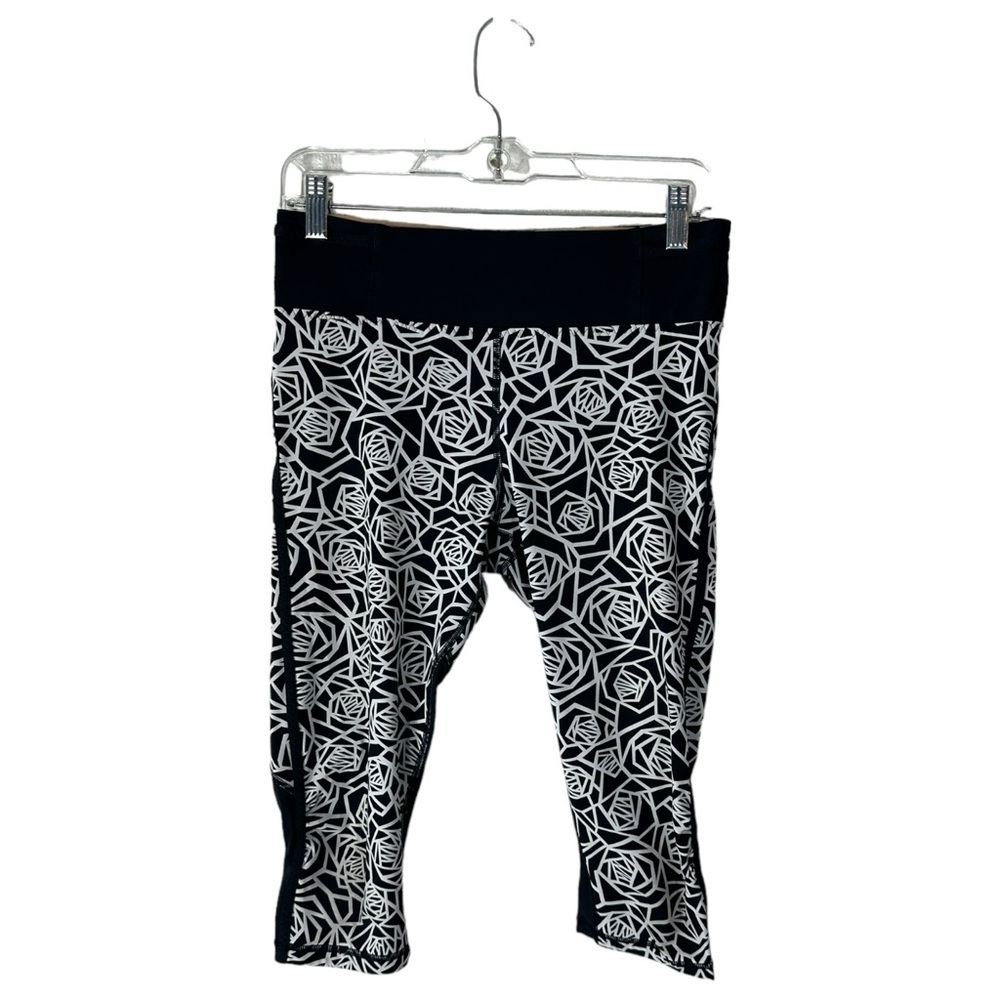 Lululemon Run A Marathon Crop II Pretty Palm Black Angel Wing / Black Size 8